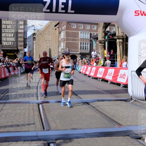 13.09.2026 - 21. swb-Marathon Bremen Tim E. http://msf.ph/oto/10387356 13.09.2026 13:27:08 Ziel 531, 946, 2089, 3076, 3302, 3510, 3527, 3852, 3893, 4327, 4441, 4598, 4919, 5054, 5689, 5937, 5943, 6289, 6314, 6375, 6455, 6580, 7027, 7246, 7317, 8112, 8303, 9150, 9551, 13097 meine-sportfotos.de