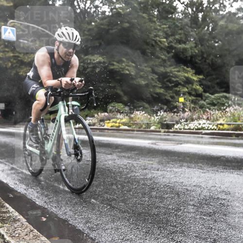 13.09.2026 - Stadtparktriathlon H.Heesch http://msf.ph/oto/10387366 13.09.2026 12:13:01 Radfahren 979, 1045, 1187 meine-sportfotos.de