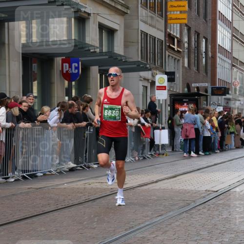 13.09.2026 - 21. swb-Marathon Bremen Strokosch-Dieckow http://msf.ph/oto/10387372 13.09.2026 12:55:54 Ziel 250, 6630, 1583, 1724, 2072, 4381, 5163, 9630, 10034, 13080 meine-sportfotos.de