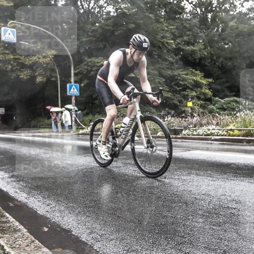 13.09.2026 - Stadtparktriathlon H.Heesch http://msf.ph/oto/10387377 13.09.2026 12:13:11 Radfahren 858, 955, 1015, 1024 meine-sportfotos.de