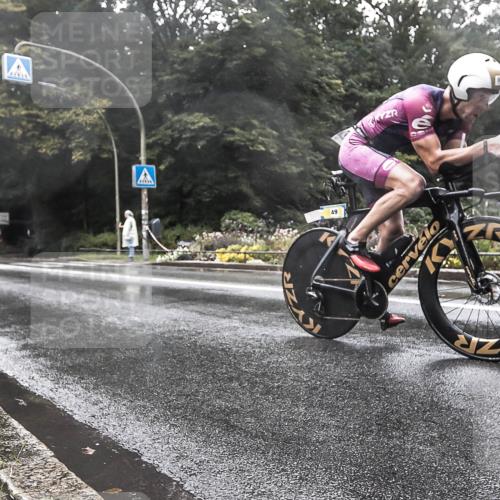 13.09.2026 - Stadtparktriathlon H.Heesch http://msf.ph/oto/10387416 13.09.2026 12:14:00 Radfahren 932, 985 meine-sportfotos.de