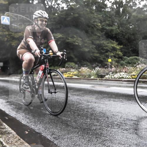 13.09.2026 - Stadtparktriathlon H.Heesch http://msf.ph/oto/10387422 13.09.2026 12:14:05 Radfahren 755, 956, 1061 meine-sportfotos.de