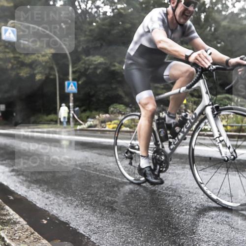 13.09.2026 - Stadtparktriathlon H.Heesch http://msf.ph/oto/10387425 13.09.2026 12:14:12 Radfahren 1066 meine-sportfotos.de