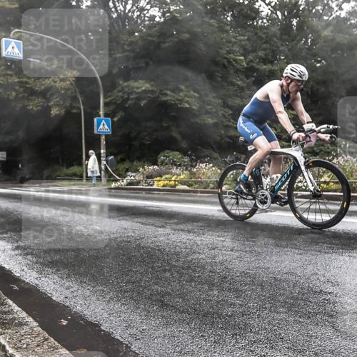13.09.2026 - Stadtparktriathlon H.Heesch http://msf.ph/oto/10387457 13.09.2026 12:14:36 Radfahren 954, 1035, 1055 meine-sportfotos.de