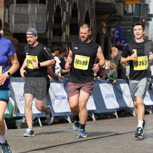 13.09.2026 - 21. swb-Marathon Bremen Strokosch-Dieckow http://msf.ph/oto/10387458 13.09.2026 11:08:58 Ziel 10229, 10399, 10609, 11065, 11358, 11421, 11678, 11710, 11718, 11834, 11888, 11968, 12162, 12410, 12516, 12517, 10314, 10321, 10455, 10570, 10630, 11011, 11091, 11138, 11304, 11531, 11578, 11905, 11987, 12155, 12192, 12337, 12554 meine-sportfotos.de