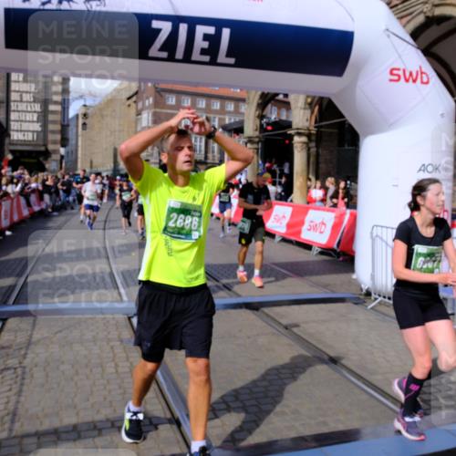 13.09.2026 - 21. swb-Marathon Bremen Tim E. http://msf.ph/oto/10387483 13.09.2026 13:28:04 Ziel 440, 488, 534, 762, 857, 1456, 1932, 2686, 3013, 3135, 3460, 3576, 3970, 4106, 4133, 4265, 4421, 4496, 4593, 4744, 5462, 5557, 6067, 6468, 6522, 7042, 7138, 7358, 8351, 9067, 9494, 9727, 13198 meine-sportfotos.de