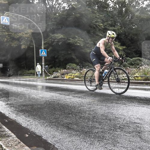 13.09.2026 - Stadtparktriathlon H.Heesch http://msf.ph/oto/10387505 13.09.2026 12:15:23 Radfahren 1025, 1026, 1040, 1068 meine-sportfotos.de