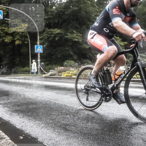 13.09.2026 - Stadtparktriathlon H.Heesch http://msf.ph/oto/10387533 13.09.2026 12:16:07 Radfahren 997, 1064 meine-sportfotos.de