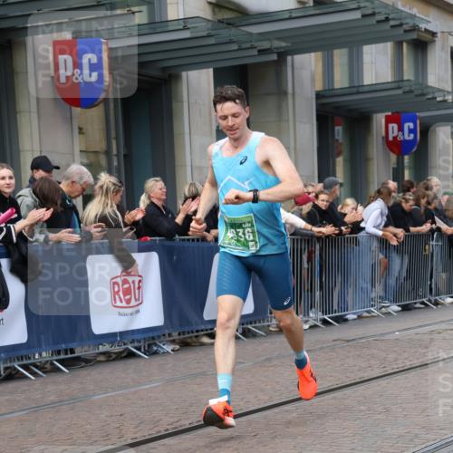 13.09.2026 - 21. swb-Marathon Bremen Strokosch-Dieckow http://msf.ph/oto/10387545 13.09.2026 12:56:23 Ziel 901, 1212, 1288, 4936, 7118, 13224, 250, 6630 meine-sportfotos.de
