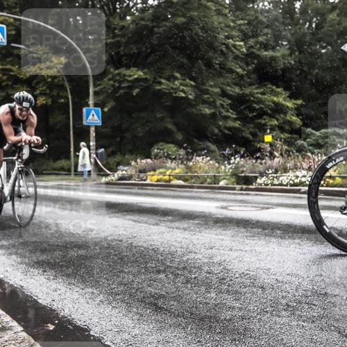 13.09.2026 - Stadtparktriathlon H.Heesch http://msf.ph/oto/10387548 13.09.2026 12:16:25 Radfahren 952, 1059 meine-sportfotos.de