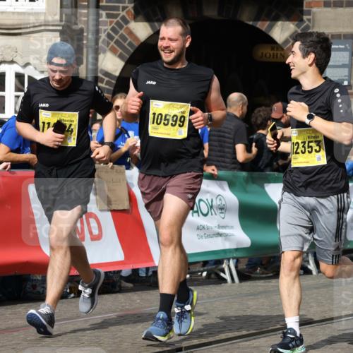 13.09.2026 - 21. swb-Marathon Bremen Strokosch-Dieckow http://msf.ph/oto/10387557 13.09.2026 11:09:01 Ziel 10229, 10399, 10469, 10609, 11065, 11358, 11421, 11678, 11710, 11718, 11834, 12162, 12256, 12516, 12517, 10314, 10321, 10570, 10630, 10686, 10983, 11091, 11138, 11304, 11578, 11764, 11987, 12155, 12192, 12337, 12554 meine-sportfotos.de