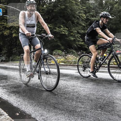 13.09.2026 - Stadtparktriathlon H.Heesch http://msf.ph/oto/10387559 13.09.2026 12:16:29 Radfahren 878, 1031, 1052 meine-sportfotos.de