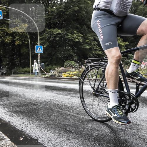 13.09.2026 - Stadtparktriathlon H.Heesch http://msf.ph/oto/10387563 13.09.2026 12:16:29 Radfahren 878, 1031, 1052 meine-sportfotos.de