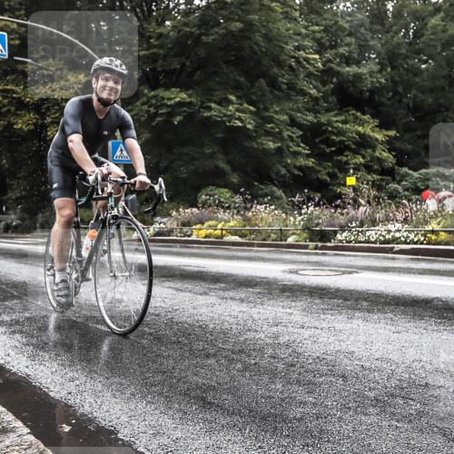 13.09.2026 - Stadtparktriathlon H.Heesch http://msf.ph/oto/10387568 13.09.2026 12:16:30 Radfahren 878, 1031, 1052 meine-sportfotos.de