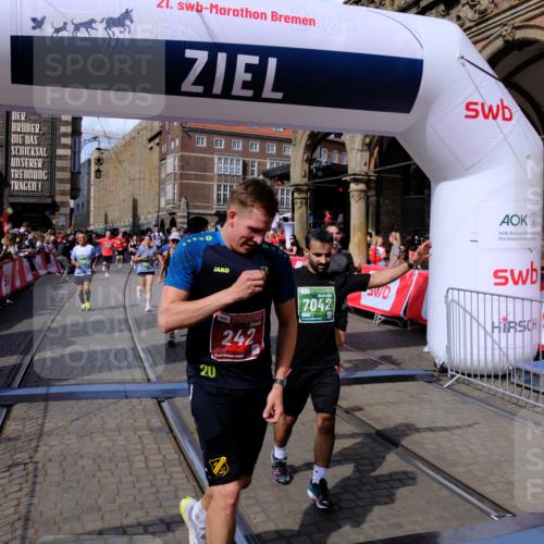 13.09.2026 - 21. swb-Marathon Bremen Tim E. http://msf.ph/oto/10387622 13.09.2026 13:28:11 Ziel 440, 488, 534, 762, 1343, 1456, 1932, 3135, 3480, 3576, 3970, 4106, 4133, 4265, 4496, 4744, 5462, 6468, 6522, 7042, 7138, 7358, 8188, 8351, 8656, 9067, 9145, 9494, 13069, 13198 meine-sportfotos.de