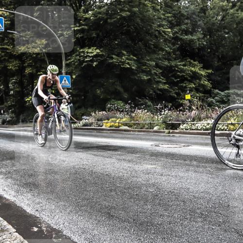13.09.2026 - Stadtparktriathlon H.Heesch http://msf.ph/oto/10387652 13.09.2026 12:18:12 Radfahren 928, 1036, 1073 meine-sportfotos.de