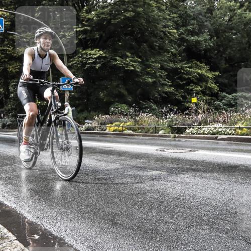 13.09.2026 - Stadtparktriathlon H.Heesch http://msf.ph/oto/10387668 13.09.2026 12:18:22 Radfahren 1048, 1167 meine-sportfotos.de
