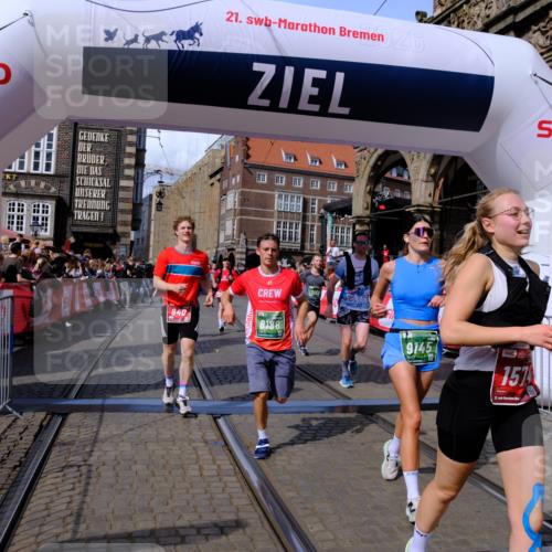 13.09.2026 - 21. swb-Marathon Bremen Tim E. http://msf.ph/oto/10387676 13.09.2026 13:28:19 Ziel 488, 1343, 1456, 3480, 3576, 4106, 4133, 4265, 5360, 5462, 6468, 6522, 7926, 8188, 8656, 9067, 9145, 9167, 9168, 9543, 9881, 13069 meine-sportfotos.de