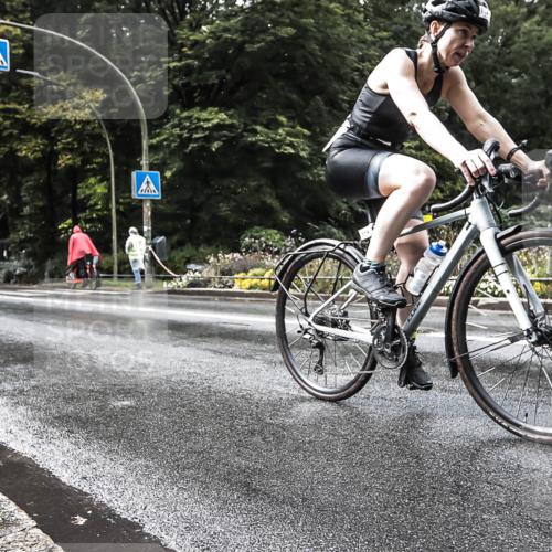 13.09.2026 - Stadtparktriathlon H.Heesch http://msf.ph/oto/10387690 13.09.2026 12:18:38 Radfahren 1062, 1063, 1131, 1147, 1153 meine-sportfotos.de
