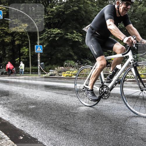 13.09.2026 - Stadtparktriathlon H.Heesch http://msf.ph/oto/10387706 13.09.2026 12:18:43 Radfahren 861, 1062, 1063 meine-sportfotos.de