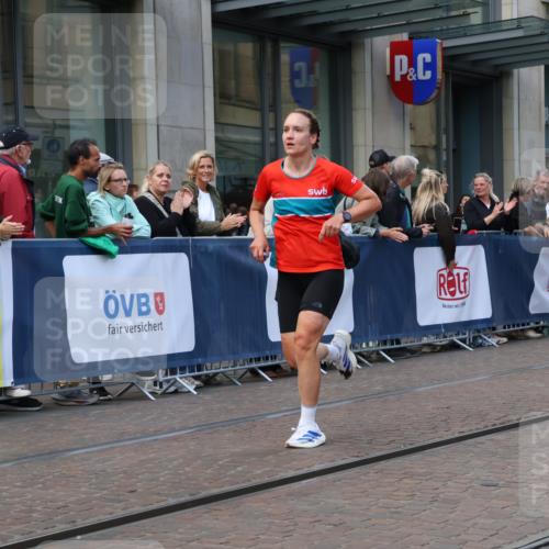 13.09.2026 - 21. swb-Marathon Bremen Strokosch-Dieckow http://msf.ph/oto/10387707 13.09.2026 12:56:49 Ziel 365, 573, 850, 3368, 5912, 6201, 7671, 901, 1212, 1288, 4936, 7118, 13224 meine-sportfotos.de