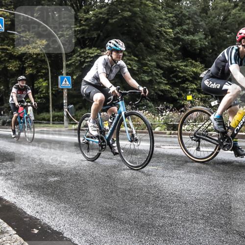 13.09.2026 - Stadtparktriathlon H.Heesch http://msf.ph/oto/10387709 13.09.2026 12:18:48 Radfahren 1008, 1029, 1086, 1093 meine-sportfotos.de