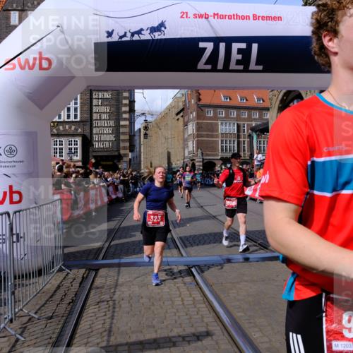 13.09.2026 - 21. swb-Marathon Bremen Tim E. http://msf.ph/oto/10387720 13.09.2026 13:28:21 Ziel 488, 1343, 1456, 3334, 3480, 3576, 4265, 5360, 5462, 6182, 6468, 7926, 8188, 8656, 9067, 9145, 9167, 9168, 9543, 9738, 9881, 13069 meine-sportfotos.de