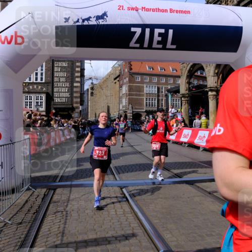 13.09.2026 - 21. swb-Marathon Bremen Tim E. http://msf.ph/oto/10387727 13.09.2026 13:28:21 Ziel 488, 1343, 1456, 3334, 3480, 3576, 4265, 5360, 5462, 6182, 6468, 7926, 8188, 8656, 9067, 9145, 9167, 9168, 9543, 9738, 9881, 13069 meine-sportfotos.de