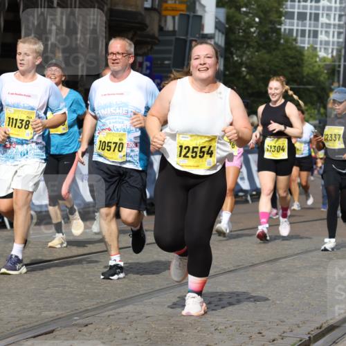 13.09.2026 - 21. swb-Marathon Bremen Strokosch-Dieckow http://msf.ph/oto/10387751 13.09.2026 11:09:13 Ziel 10217, 10399, 10455, 10469, 10599, 11011, 11053, 11074, 11358, 11421, 11434, 11531, 11710, 11718, 11812, 11905, 12192, 12256, 12353, 12438, 12517, 10556, 10664, 10686, 10694, 10769, 10823, 10981, 10983, 11225, 11764, 11882, 11883, 11914, 11915, 11995, 12322, 12491, 12532, 13607 meine-sportfotos.de