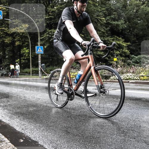 13.09.2026 - Stadtparktriathlon H.Heesch http://msf.ph/oto/10387753 13.09.2026 12:18:59 Radfahren 951, 1033, 1102 meine-sportfotos.de