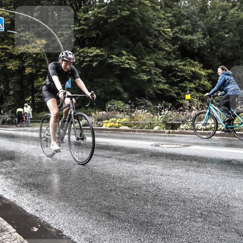 13.09.2026 - Stadtparktriathlon H.Heesch http://msf.ph/oto/10387762 13.09.2026 12:19:17 Radfahren 1145, 1169 meine-sportfotos.de