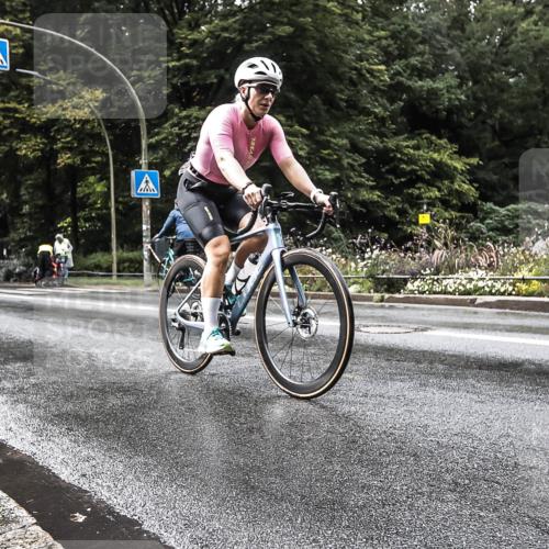 13.09.2026 - Stadtparktriathlon H.Heesch http://msf.ph/oto/10387765 13.09.2026 12:19:19 Radfahren 1145, 1169, 1173 meine-sportfotos.de