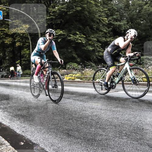 13.09.2026 - Stadtparktriathlon H.Heesch http://msf.ph/oto/10387806 13.09.2026 12:19:40 Radfahren 1045, 1098, 1112, 1177 meine-sportfotos.de
