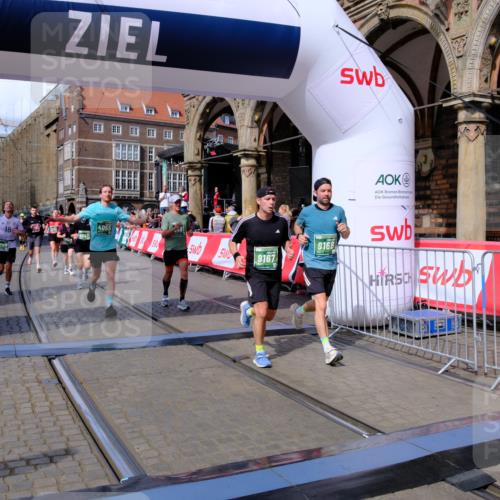 13.09.2026 - 21. swb-Marathon Bremen Tim E. http://msf.ph/oto/10387869 13.09.2026 13:28:31 Ziel 178, 210, 1380, 1460, 2047, 2977, 3114, 3294, 3334, 3597, 4506, 5250, 5360, 5889, 6182, 7926, 8429, 8656, 9167, 9168, 9543, 9549, 9738, 9881 meine-sportfotos.de