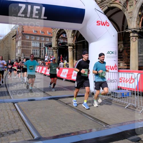 13.09.2026 - 21. swb-Marathon Bremen Tim E. http://msf.ph/oto/10387878 13.09.2026 13:28:31 Ziel 178, 210, 1380, 1460, 2047, 2977, 3114, 3294, 3334, 3597, 4506, 5250, 5360, 5889, 6182, 7926, 8429, 8656, 9167, 9168, 9543, 9549, 9738, 9881 meine-sportfotos.de