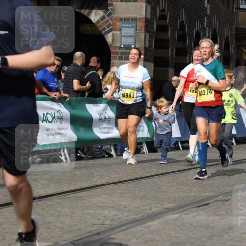 13.09.2026 - 21. swb-Marathon Bremen Strokosch-Dieckow http://msf.ph/oto/10387917 13.09.2026 11:09:21 Ziel 10217, 10321, 10455, 10570, 10599, 10630, 11011, 11053, 11074, 11091, 11138, 11304, 11434, 11531, 11578, 11812, 11905, 12155, 12192, 12337, 12353, 12438, 12554, 10386, 10424, 10556, 10712, 10769, 10823, 10981, 11192, 11225, 11883, 11914, 11937, 11995, 12322, 12409, 12474, 12532 meine-sportfotos.de