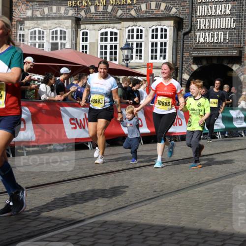 13.09.2026 - 21. swb-Marathon Bremen Strokosch-Dieckow http://msf.ph/oto/10387929 13.09.2026 11:09:25 Ziel 10217, 10314, 10321, 10455, 10570, 10630, 11011, 11074, 11091, 11138, 11304, 11531, 11578, 11812, 11905, 11987, 12155, 12192, 12337, 12554, 10234, 10386, 10417, 10424, 10696, 10712, 10785, 10990, 10991, 11192, 11937, 12409, 12474, 12532 meine-sportfotos.de