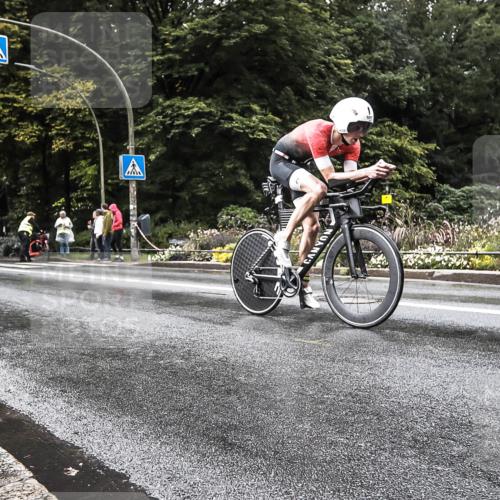 13.09.2026 - Stadtparktriathlon H.Heesch http://msf.ph/oto/10387958 13.09.2026 12:20:51 Radfahren 953, 959, 1017, 1076, 1081, 1108, 1242 meine-sportfotos.de