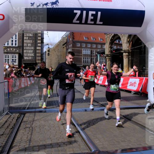 13.09.2026 - 21. swb-Marathon Bremen Tim E. http://msf.ph/oto/10387963 13.09.2026 13:28:34 Ziel 178, 210, 1380, 1460, 2047, 2977, 3114, 3294, 3334, 3597, 4506, 5250, 5360, 5889, 6182, 7926, 8429, 8570, 9064, 9167, 9168, 9543, 9549, 9738, 9881 meine-sportfotos.de