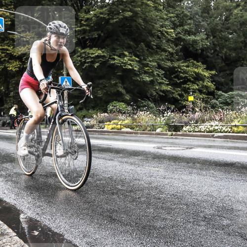 13.09.2026 - Stadtparktriathlon H.Heesch http://msf.ph/oto/10387966 13.09.2026 12:20:55 Radfahren 950, 953, 986, 1118, 1151 meine-sportfotos.de