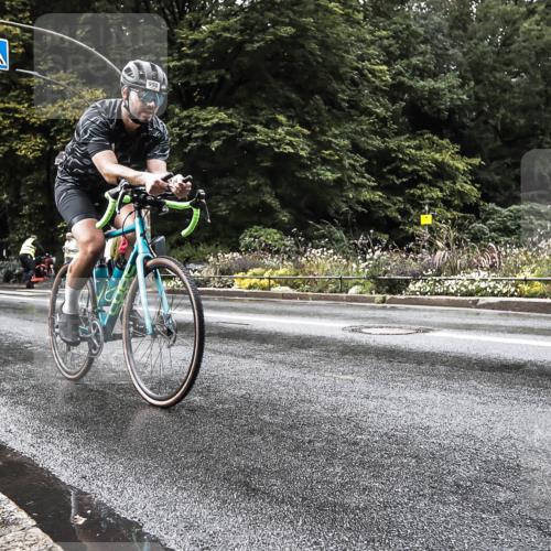 13.09.2026 - Stadtparktriathlon H.Heesch http://msf.ph/oto/10387968 13.09.2026 12:20:56 Radfahren 950, 953, 986, 1118, 1151 meine-sportfotos.de