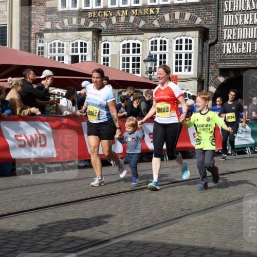 13.09.2026 - 21. swb-Marathon Bremen Strokosch-Dieckow http://msf.ph/oto/10387980 13.09.2026 11:09:26 Ziel 10217, 10314, 10321, 10455, 10570, 10630, 10686, 10983, 11011, 11091, 11138, 11304, 11531, 11578, 11812, 11905, 11987, 12155, 12192, 12337, 12554, 10234, 10386, 10417, 10424, 10696, 10712, 10785, 10990, 10991, 11192, 11937, 12409, 12474, 12532 meine-sportfotos.de