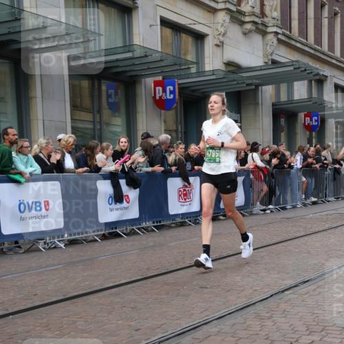 13.09.2026 - 21. swb-Marathon Bremen Strokosch-Dieckow http://msf.ph/oto/10387984 13.09.2026 12:57:21 Ziel 919, 2986, 4795, 6264, 365, 850, 1875, 3368, 5912 meine-sportfotos.de