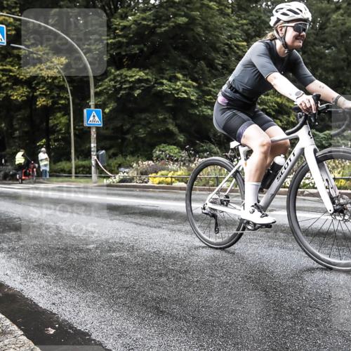 13.09.2026 - Stadtparktriathlon H.Heesch http://msf.ph/oto/10387991 13.09.2026 12:21:19 Radfahren 998, 1101 meine-sportfotos.de