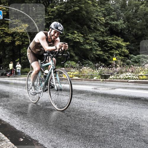 13.09.2026 - Stadtparktriathlon H.Heesch http://msf.ph/oto/10387993 13.09.2026 12:21:20 Radfahren 998, 1101 meine-sportfotos.de