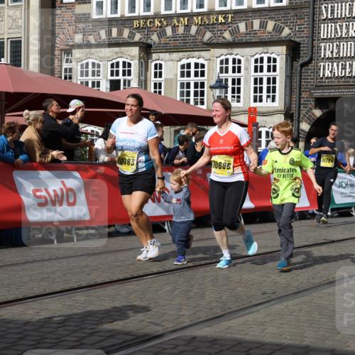 13.09.2026 - 21. swb-Marathon Bremen Strokosch-Dieckow http://msf.ph/oto/10387995 13.09.2026 11:09:26 Ziel 10217, 10314, 10321, 10455, 10570, 10630, 10686, 10983, 11011, 11091, 11138, 11304, 11531, 11578, 11812, 11905, 11987, 12155, 12192, 12337, 12554, 10234, 10386, 10417, 10424, 10696, 10712, 10785, 10990, 10991, 11192, 11937, 12409, 12474, 12532 meine-sportfotos.de