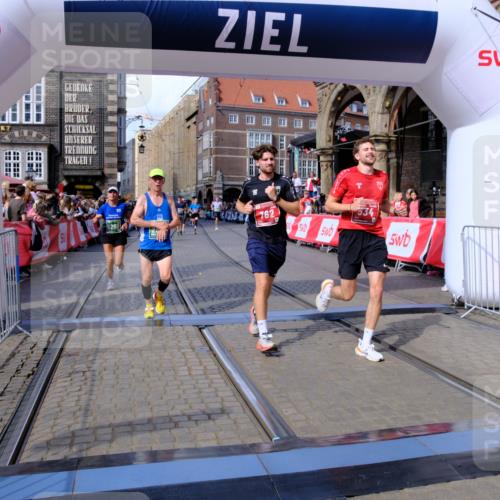 13.09.2026 - 21. swb-Marathon Bremen Tim E. http://msf.ph/oto/10388030 13.09.2026 13:28:38 Ziel 178, 210, 1239, 1380, 1460, 2047, 2977, 3114, 3294, 3334, 3597, 4250, 4506, 5250, 5360, 5683, 5889, 6182, 8429, 8570, 9064, 9543, 9549, 9738, 9881 meine-sportfotos.de
