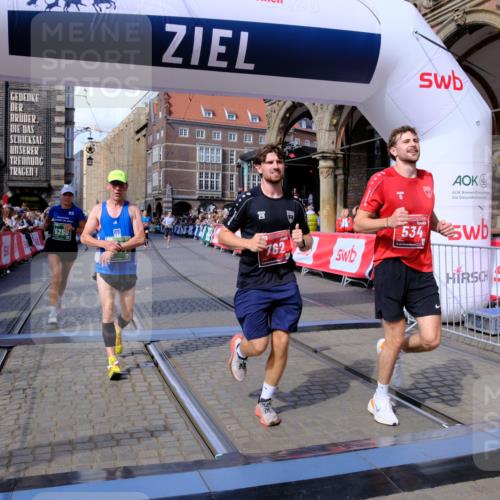 13.09.2026 - 21. swb-Marathon Bremen Tim E. http://msf.ph/oto/10388049 13.09.2026 13:28:39 Ziel 178, 210, 1239, 1380, 1460, 2047, 2977, 3114, 3294, 3334, 3597, 4250, 4506, 5250, 5360, 5683, 5889, 6182, 8429, 8483, 8570, 9064, 9543, 9549, 9738 meine-sportfotos.de