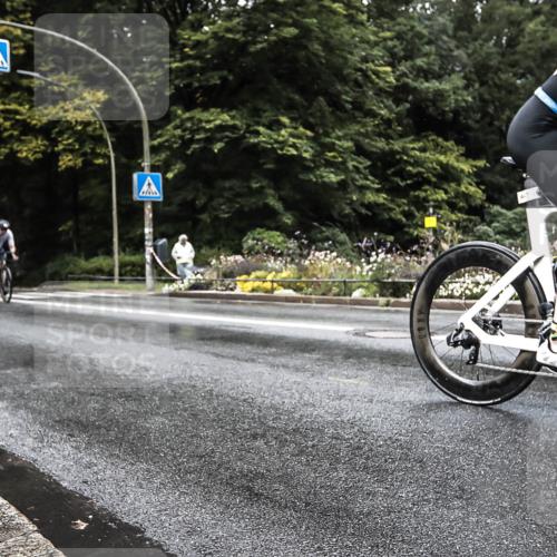 13.09.2026 - Stadtparktriathlon H.Heesch http://msf.ph/oto/10388057 13.09.2026 12:22:35 Radfahren 966, 997, 1068 meine-sportfotos.de