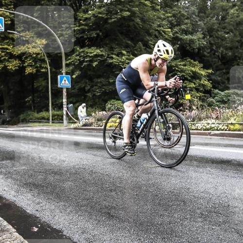 13.09.2026 - Stadtparktriathlon H.Heesch http://msf.ph/oto/10388061 13.09.2026 12:22:35 Radfahren 966, 997, 1068 meine-sportfotos.de